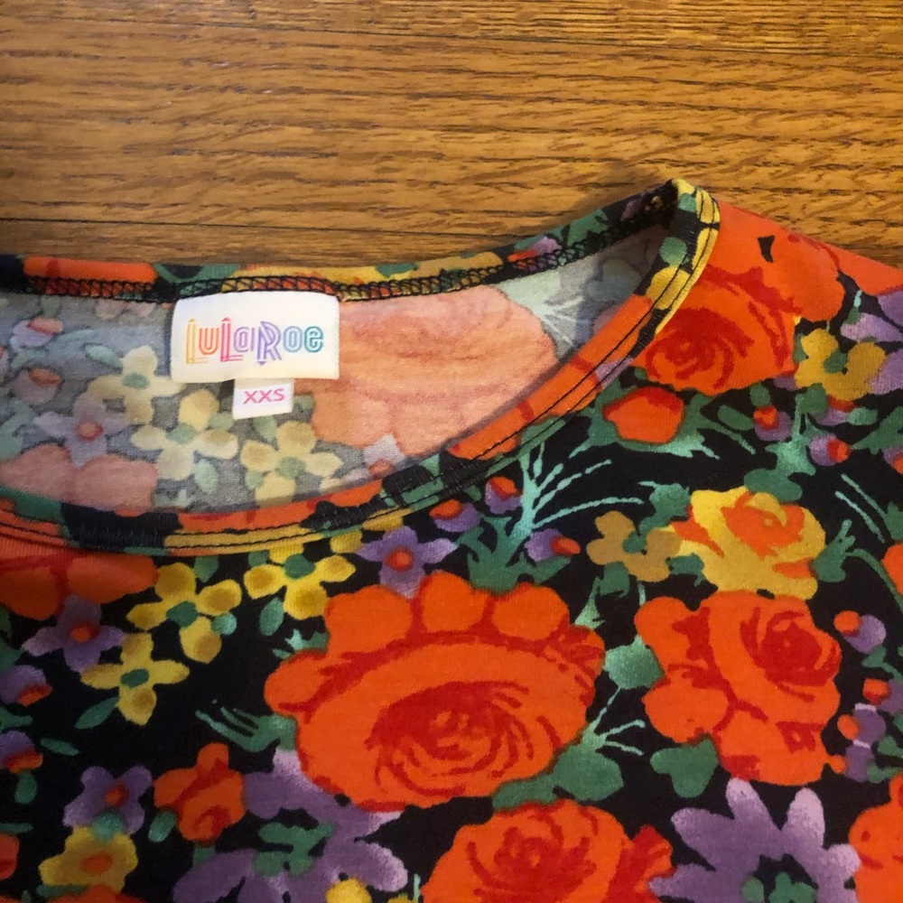 ❤️EUC floral tunic perfect for leggings ❤️